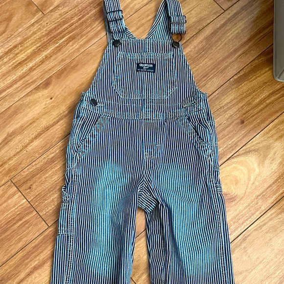 Oshkosh overalls - Picture 1 of 3